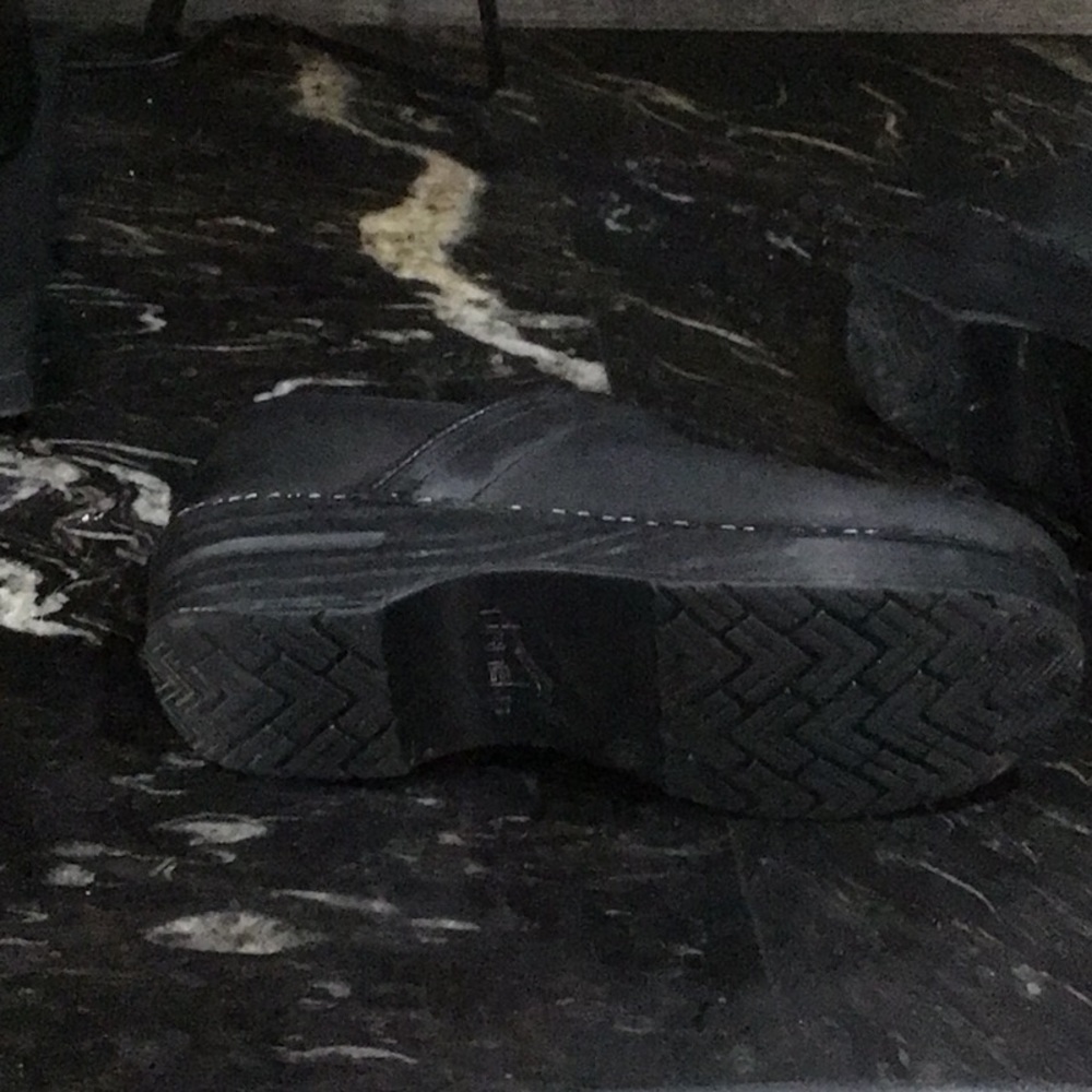 Dansko clogs - Picture 3 of 8